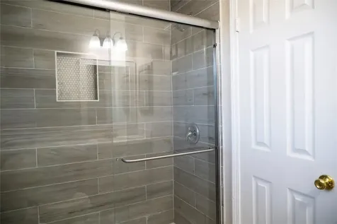 5502 Elm Tree Drive Houston TX 77048
