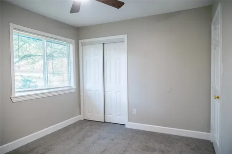 5502 Elm Tree Drive Houston TX 77048
