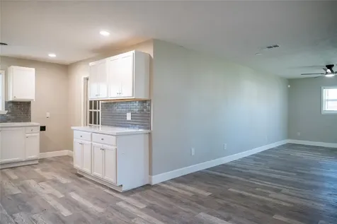 5502 Elm Tree Drive Houston TX 77048