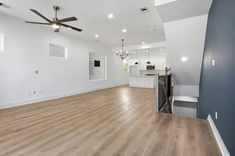2806 Versailles Oak Lane Houston TX 77092