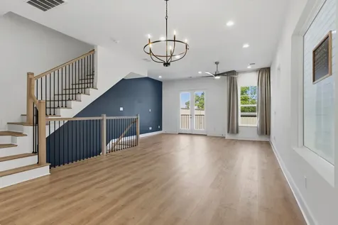 2806 Versailles Oak Lane Houston TX 77092