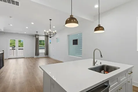2806 Versailles Oak Lane Houston TX 77092