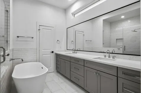 2806 Versailles Oak Lane Houston TX 77092