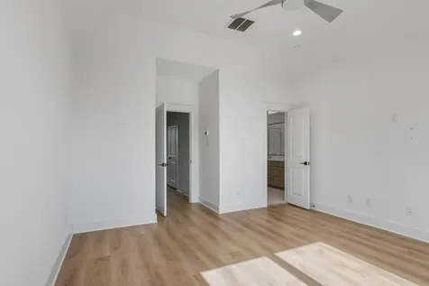 2806 Versailles Oak Lane Houston TX 77092