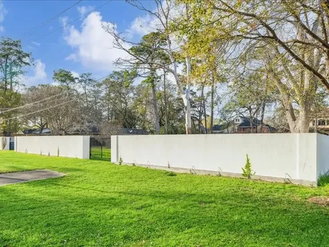 5210 Woodway Drive Houston TX 77056