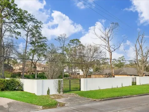 5210 Woodway Drive Houston TX 77056