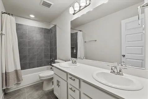 10831 Bodie Hills Drive Rosharon TX 77583