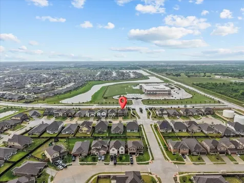 10831 Bodie Hills Drive Rosharon TX 77583
