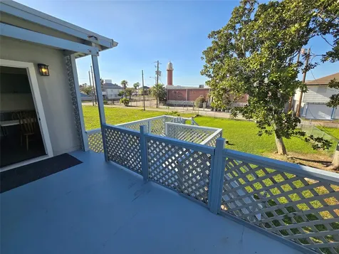 914 Avenue K Galveston TX 77550