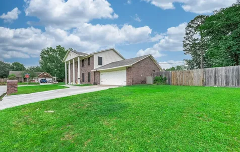 7118 Tonkawa Street Baytown TX 77521