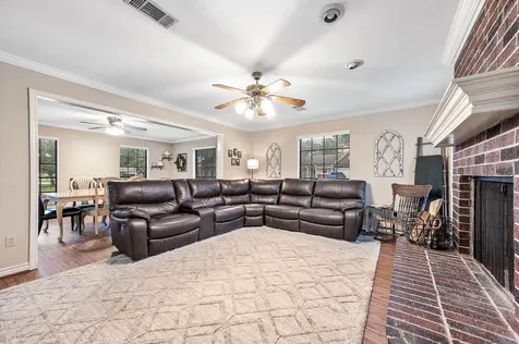 7118 Tonkawa Street Baytown TX 77521