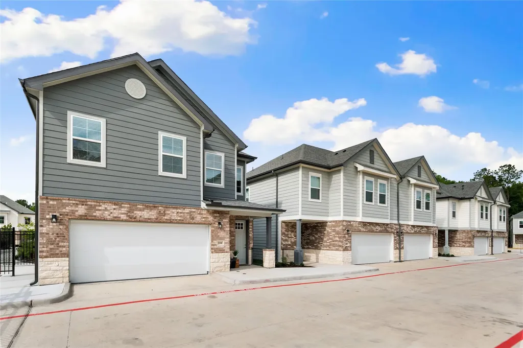 28325-222 Birnham Woods Drive Spring TX 77386