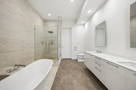 2727 Kirby Drive 11d Houston TX 77098