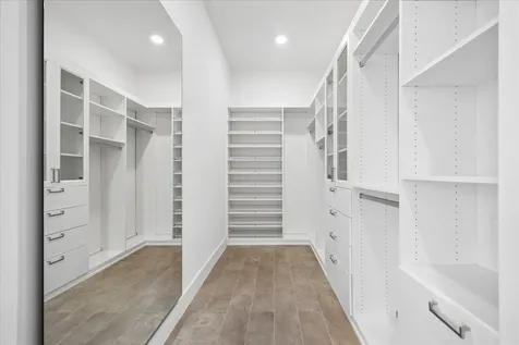 2727 Kirby Drive 11d Houston TX 77098