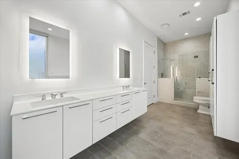 2727 Kirby Drive 11d Houston TX 77098