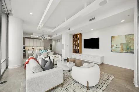 2727 Kirby Drive 11d Houston TX 77098