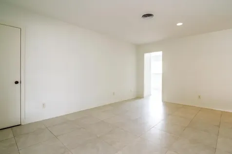 5629 Winsome Lane Houston TX 77057
