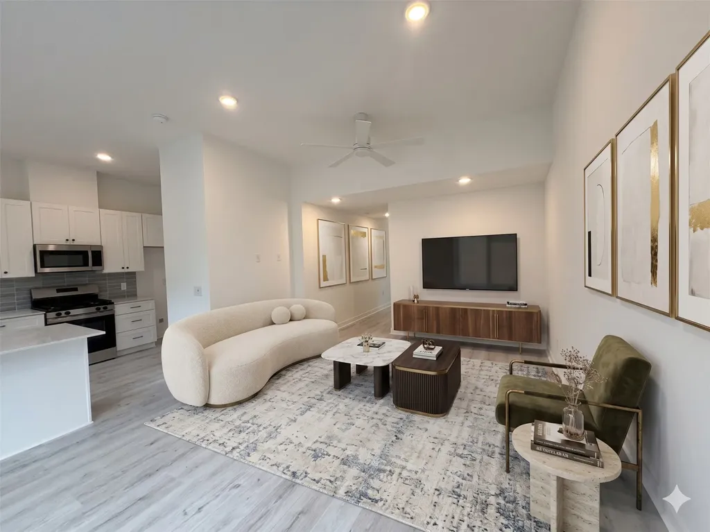 2000 Riverside Farms 19102 Austin TX 78741