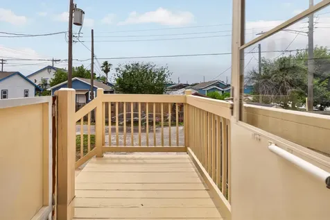 5507 Avenue K Galveston TX 77551