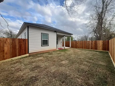 817 Center Street Richmond TX 77469