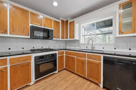 16219 Amcreek Road Houston TX 77068