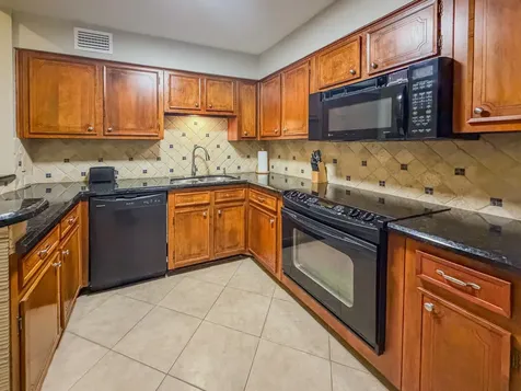 2574 Marilee Lane 23 Houston TX 77057