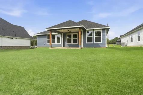 1208 Ada Street New Waverly TX 77358