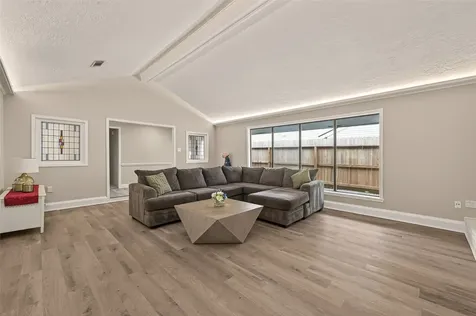2814 Shadowdale Drive Houston TX 77043
