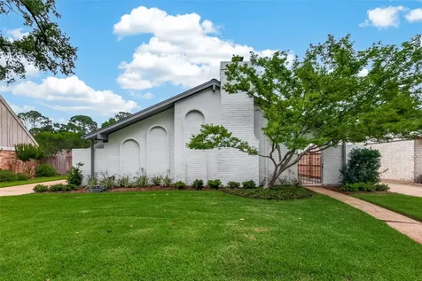 2814 Shadowdale Drive Houston TX 77043