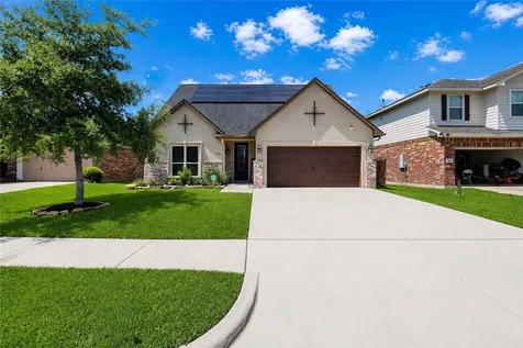 1106 Lasso Court Alvin TX 77511