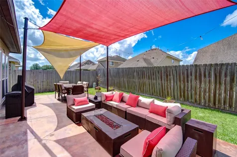 1106 Lasso Court Alvin TX 77511