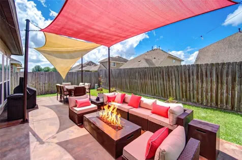 1106 Lasso Court Alvin TX 77511