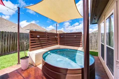 1106 Lasso Court Alvin TX 77511