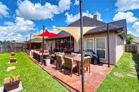 1106 Lasso Court Alvin TX 77511