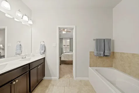 2725 Merlin Lane Pearland TX 77581