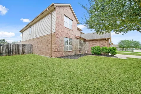 2725 Merlin Lane Pearland TX 77581