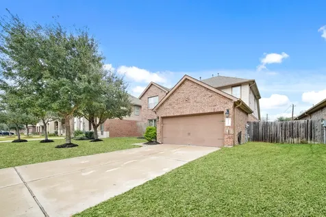 2725 Merlin Lane Pearland TX 77581