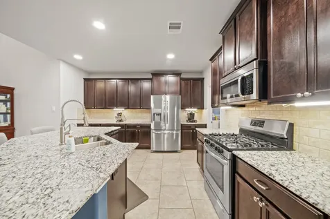 2725 Merlin Lane Pearland TX 77581