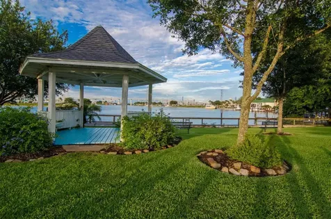 631 E Shore Drive Clear Lake Shores TX 77565