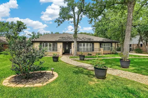 1022 Rose Circle College Station TX 77840