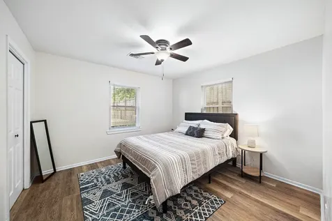3330 Avenue O 1/2 Galveston TX 77550