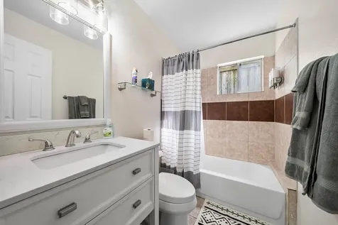 3330 Avenue O 1/2 Galveston TX 77550