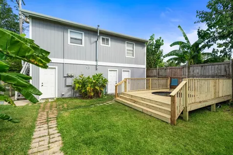 3330 Avenue O 1/2 Galveston TX 77550