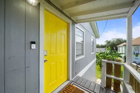 3330 Avenue O 1/2 Galveston TX 77550