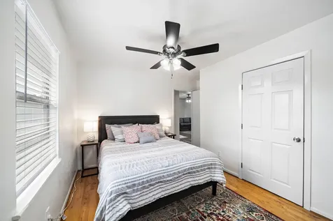 3330 Avenue O 1/2 Galveston TX 77550