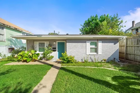 3330 Avenue O 1/2 Galveston TX 77550