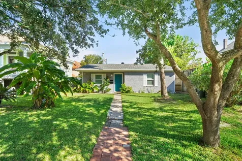 3330 Avenue O 1/2 Galveston TX 77550