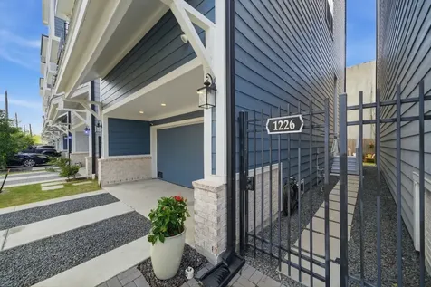 1226 W 21st Street Houston TX 77008
