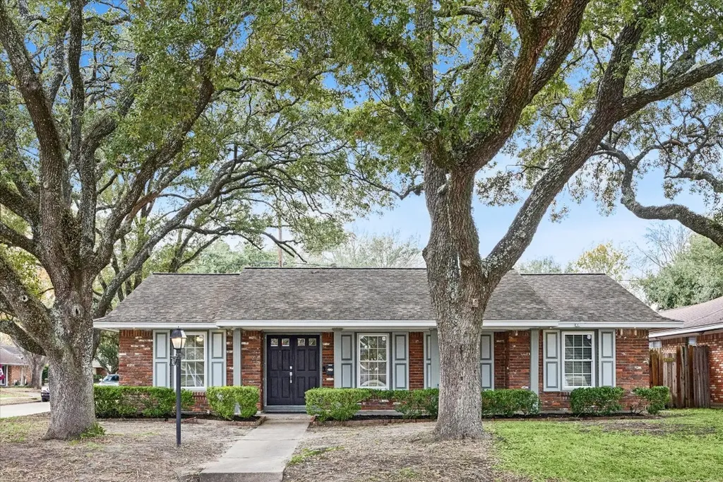 9022 Timberside Drive Houston TX 77025