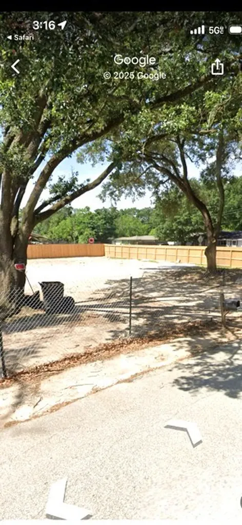 43 N Wickerwood Street Houston TX 77080